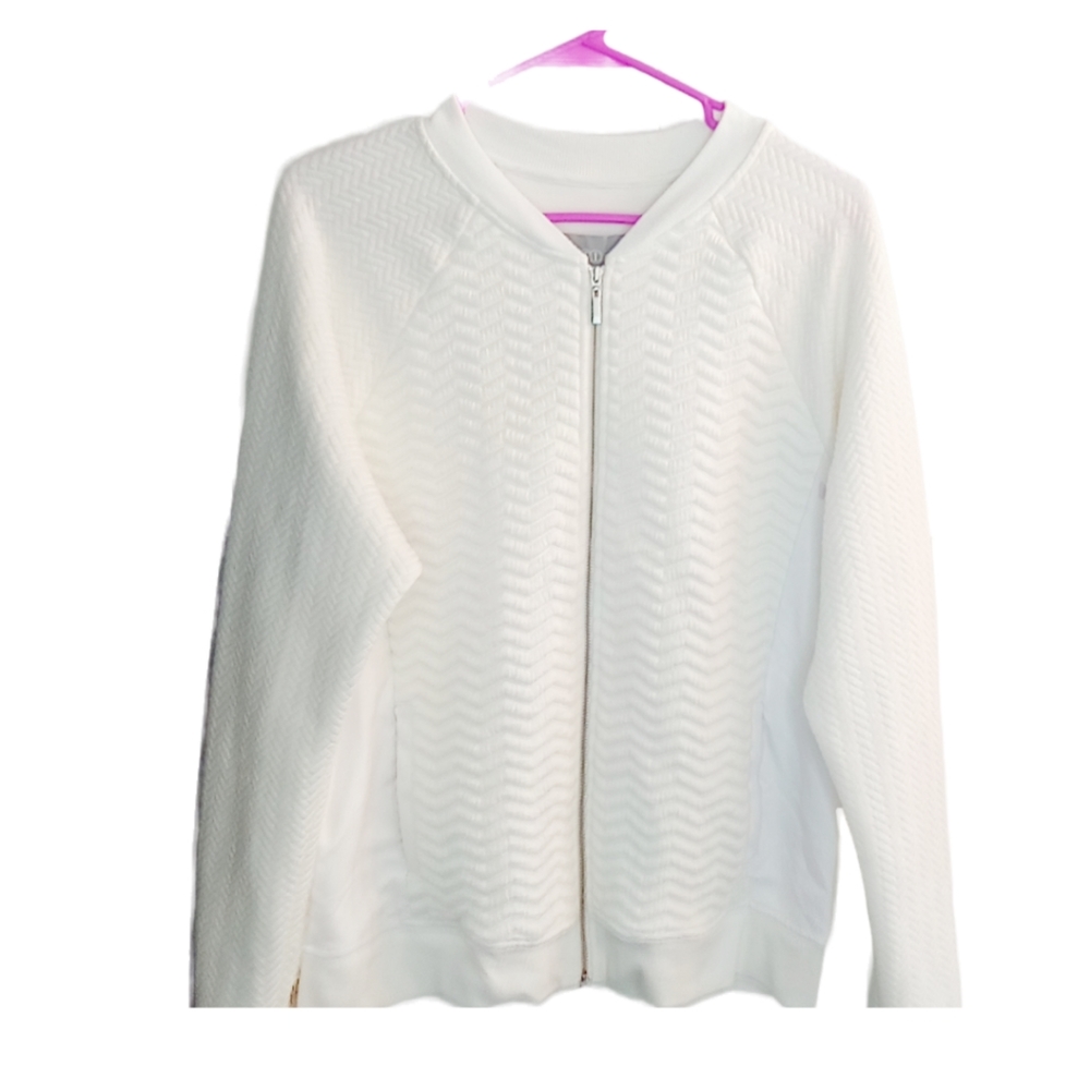 Tart collection white quilted jacket sz. M